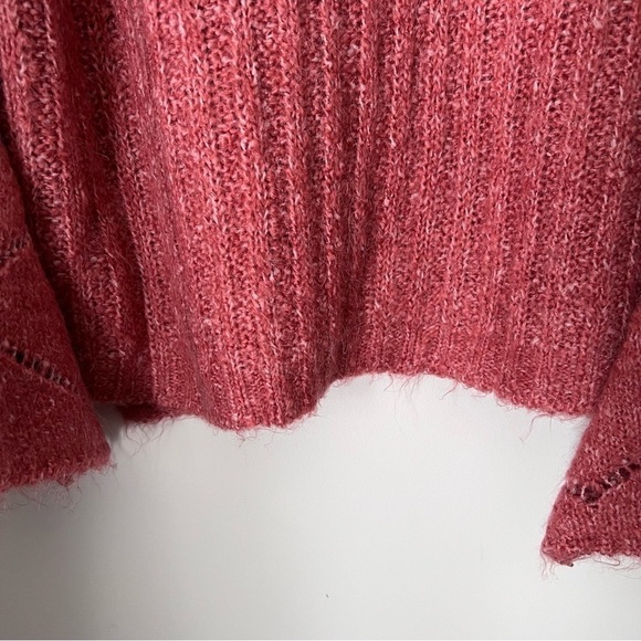 Flick Slub Ribbed Fuzzy Soft Bell Sleeve Coral Sweater M NEW - Picture 8 of 14